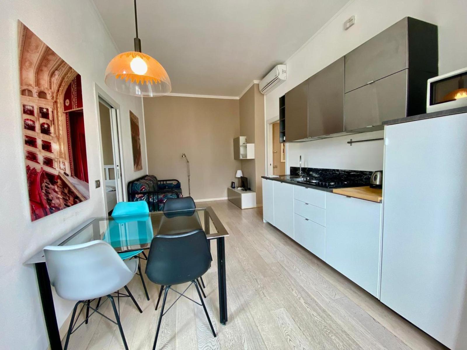 Piazzale Susa Bright Flat Con Veranda Milán Exterior foto